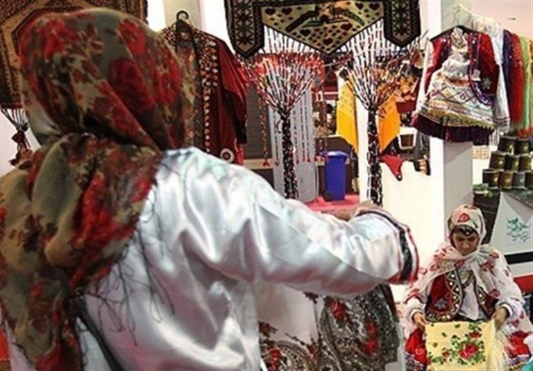 گشایش بزرگترین فضای فروش دستآفریدههای زنان سرپرست خانوار
