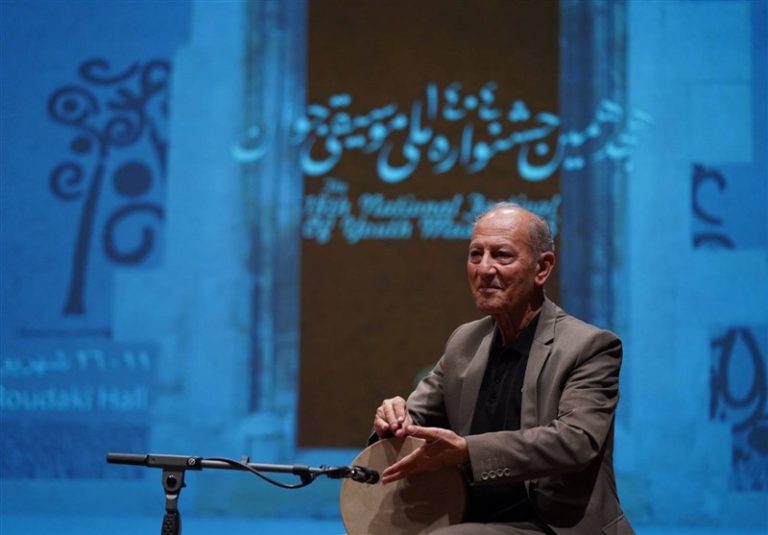 یادبود بهمن رجبی / بازگشت تنبک نواز پیشکسوت پس از ۳۳ سال