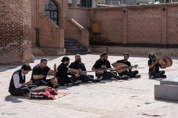 آلبومهای «تار و تاریخ» منتشر شد