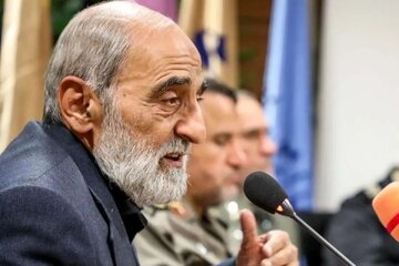 ادعای یک کانال تلگرامی: حسین شریعتمداری تحریم شد