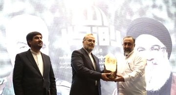 امضای تفاهمنامه گردشگری مقاومت بین شهرداریهای کرمان دزفول و یزد