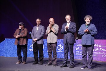 ایرج طهماسب در اختتامیه جشنواره فیلم کودک/ عکس