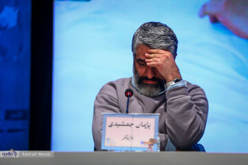 جمعی از بازیگران: با آبروی کسی «بازدید» نگیریم!/ استوری مشترک با پسزمینه تصویر پژمان جمشیدی