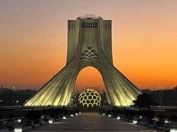 روزنامه شهرداری : میدان آزادی جای مناسبی برای برگزاری کنسرت همایون شجریان نیست؛ باغ کتاب و تپه‌های عباس آباد بهتر است