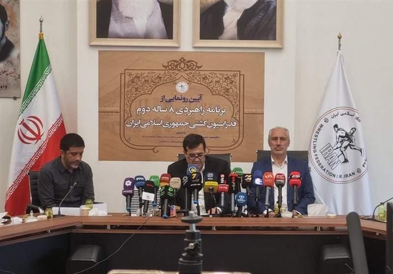 رونمایی از برنامه راهبردی ۸ ساله فدراسیون کشتی