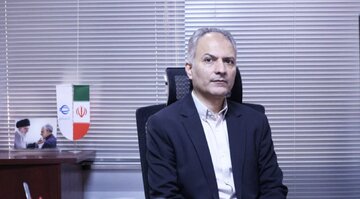 فاصله ۸ درصدی اقتصاد دیجیتال ایران با جهان / هدف ۱۰ درصدی تا سال ۱۴۰۷ چگونه محقق میشود؟