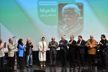 مردی که پوری بنایی، فاطمه معتمدآریا، پرویز پرستویی و… تحسینش میکنند