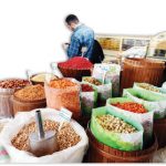 نسخه‌های عجیب عطارباشی/ پودر مارمولک و روغن خرس و غده اسب آبی داروهایی است که تجویز می شود