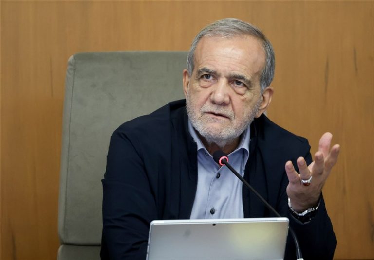 پزشکیان: اجازه نخواهیم داد میهن ما محل تاخت و تاز اشرار و دشمنان شود