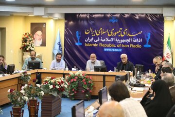 پژمان بازغی، فریبا کوثری، علی دهکردی، مهراوه شریفینیا و سیروس همتی در تئاتر شهر