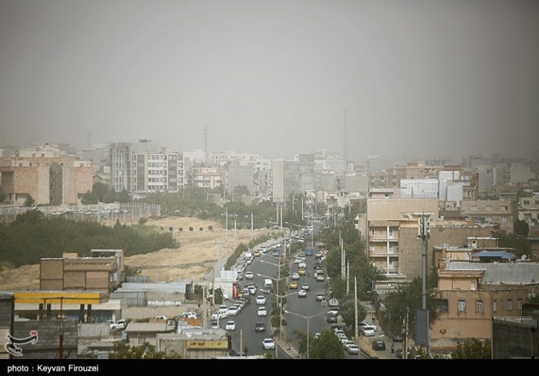 کیفیت هوای تهران در مرز آلودگی قرار دارد