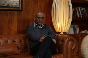 گوشههایی از زندگی یک معلول ضایعه نخاعی/ نادر فلاح با «رقص پا» همراه شد