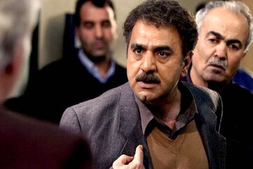 «ابی» در حین کارهای روزمرهاش «مارمولک» میبیند