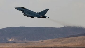 ادعای رسانه اسرائیلی: جنگندههای اسرائیل شب گذشته تا مرز ایران آمدند /هواپیماهای سوخترسان نیروی هوایی آمریکا در نزدیکی مرز ایران مشاهده شد