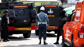 انفجار در مسجد جاکارتا؛ دهها نمازگزار زخمی شدند