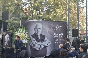 اکبر زنجانپور: هادی مرزبان آنقدر رنج کشید که نمیدانم خوب شد رفت یا بد/ ایرج راد: توقیف «تانگوی تخممرغ داغ» باعث سکته مغزی او شد