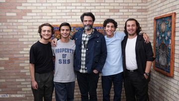 با فیلم «بچه مردم» متوجه نکتهای غمانگیز شدم/ قراری بر تغییر پایان فیلم نبود/ روایت چهار بازیگر نوجوان از چگونگی انتخاب برای فیلم