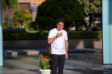 تصویر جدید شفیعی کدکنی به همراه همایون شجریان در برج میلاد