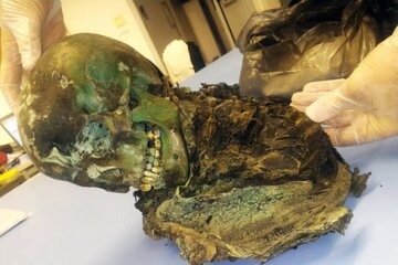 تنها مومیایی سبز جهان: مادهای که بدن یک نوجوان را به سنگ تبدیل کرد!