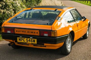 خودروی فرانسوی با چراغهای پیکان!