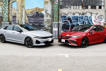 خودروی ژاپنی یا کرهای؟ / رقابت خودروسازان شرق آسیا در ایران!