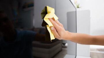 روش صحیح تمیز کردن صفحه نمایش تلویزیون