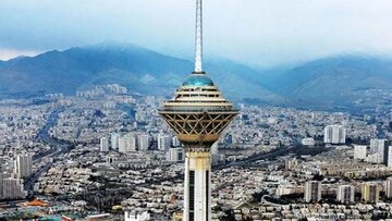 طعنه کاریکاتوری به اظهارات پزشکیان در باره تخلیه تهران/ مولوی رفت بندرعباس!