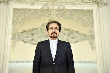 قاسمی: دیپلماسی، آخرین نوشدارو پس از هر جنگ و نزاع است/ باید به برخی گفت سکوت کنند تا بلکه به رستگاری برسیم! / چه کردیم که اروپا هم با ما دشمن شد؟