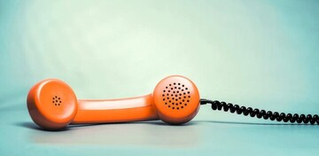 مخابرات برای حرف نزدن با تلفن پول می گیرد/ کاریکاتور