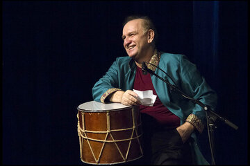 نوازنده پیشکسوت به صحنه برمیگردد؛ همراهی فرزندان در کنسرت پدر