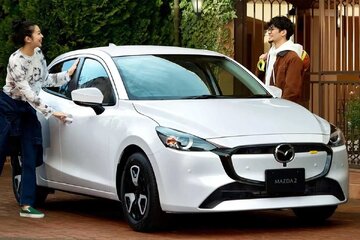 هاچبک مزدا ارزانتر از پژو ۲۰۷ /عکس