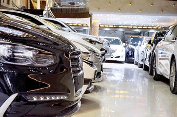 پرش عجیب قیمتها در بازار خودرو/ آخرین قیمت پژو، پراید، شاهین، سمند و دنا + جدول