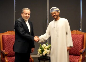 پیام وزیر خارجه عمان درباره دیدار با عراقچی