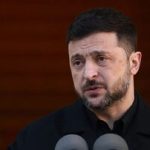 آکسیوس: زلنسکی گفتگوی سخت و دشواری با مذاکره کنندگان آمریکایی داشت