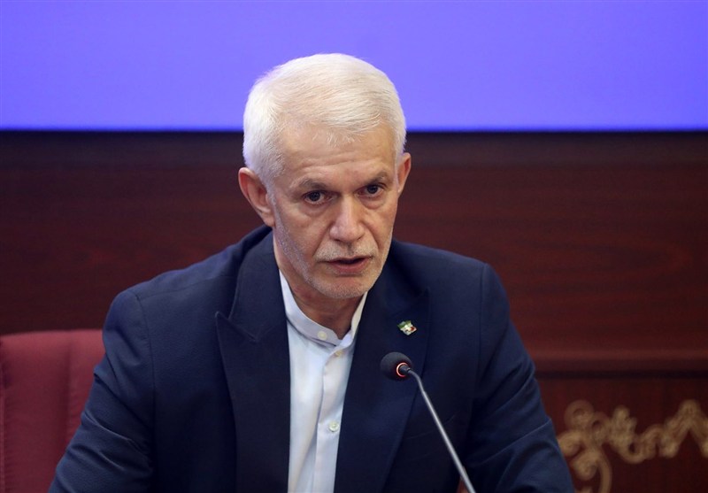 اسبقیان: افتخار میکنم سرمربی تیم ملی ایرانی است/ تاج صبر زیادی دارد