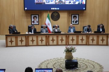 استاندار گیلان:از راه‌اندازی واحد مرغداری، گلخانه، صنایع تبدیلی در گیلان حمایت می‌شود