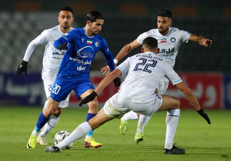 استقلال – گلگهر در ورزشگاه شهدای قدس