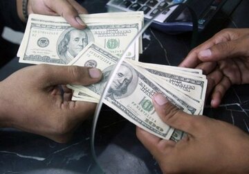 افزایش عجیب و غریب قیمت رسمی دلار / نرخهای جدید اعلامی را ببینید