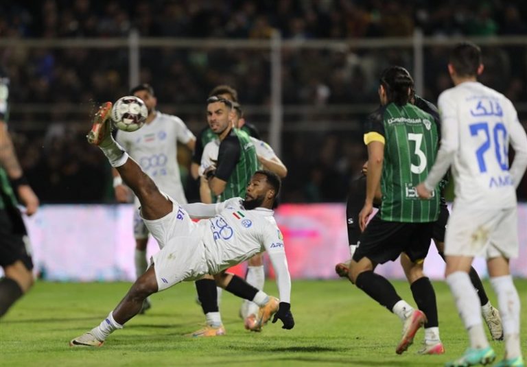 انتقاد تند پاشازاده از مدیران استقلال: تاجرنیا دنبال قهرمانی در توئیت زدن است/ جنپو را در لیگ دسته دو هم بازی نمیدهم