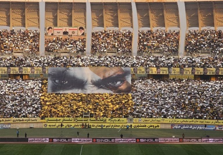 با اعلام تاج؛ دیدار سپاهان – استقلال با تماشاگر برگزار میشود