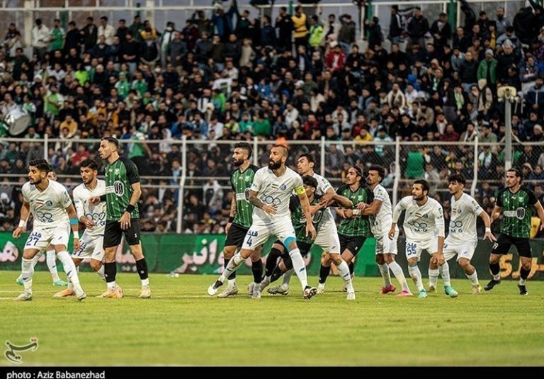 درخواست خیبر برای انتشار مکالمات اتاق VAR/ اعتراض خبیری به داوری بازی با استقلال