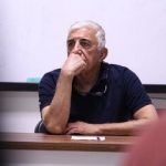 رضا کیانیان: ما پدرمان را از دست دادیم! جای چه گفت‌وگویی‌ست؟!