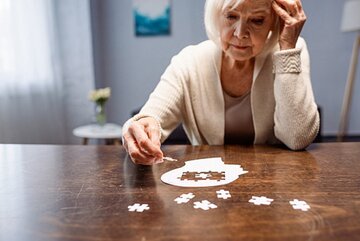 سادهترین راههای فعال نگهداشتن حافظه و دوری از آلزایمر/ تقویت کنندههای بافت مغز کدامند؟/ در انجام ورزشهای فکری جدی باشید