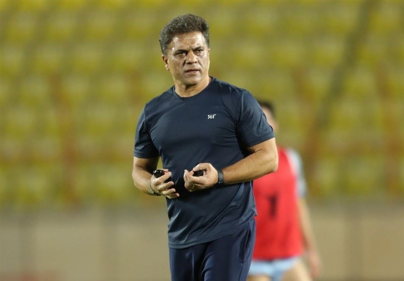 سرمربی شمس آذر: قرارداد نازون به اندازه بودجه ۳ سال ماست/ تراکتور شقالقمر نکرده!