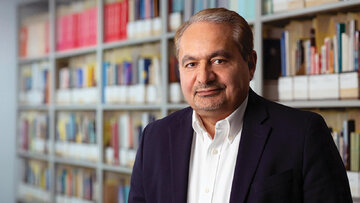 سیدحسین موسویان :به این ۱۰ دلیل تحریم، نکبت است