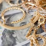 طلا سقف تاریخی را باز هم شکست/ قیمت جدید طلای جهانی امروز ۳ دیماه ۱۴۰۴