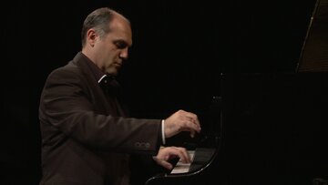 عاشق بارانهای رشت و رِن/ بردیا صدرنوری دو قطعه تازه منتشر کرد