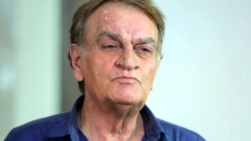 عکس/ فتحعلی اویسی اسلحه به دست در ۴۸ سالگی؛ سال ۷۲