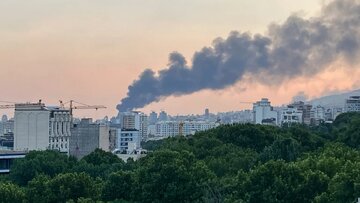 عکسِ جامانده‌ی یک کودک ایرانی در میان آوار/ برگزیدگان سال ۲۰۲۵ آسوشیتدپرس