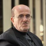 لاهوتی اعلام کرد:سازمان چای به قوت خود باقی می ماند اما تصدی ها را به بخش خصوصی واگذار خواهد کرد